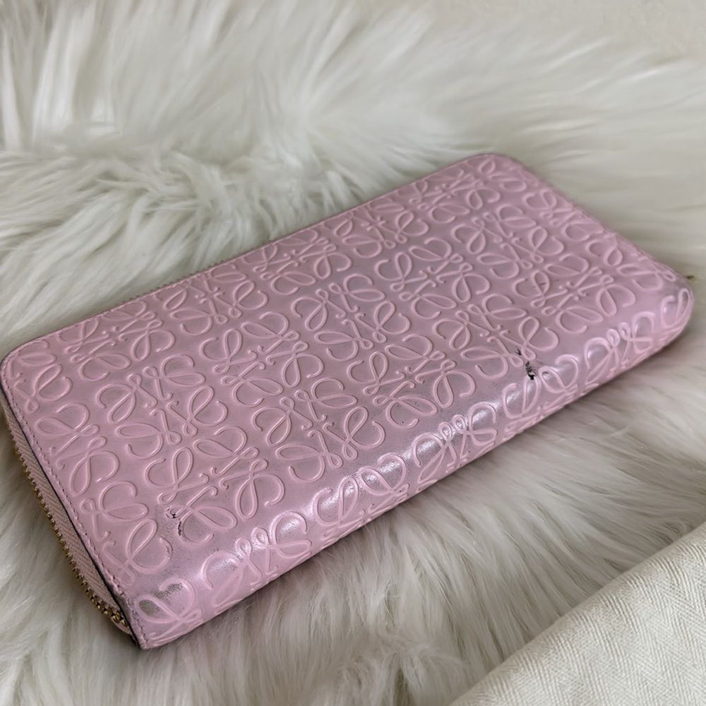 💯Authentic LOEWE PINK EMBOSSED  Long WALLET 🍀 - Picture 7 of 16